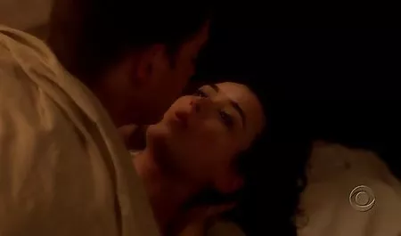Charlie Rivera mutlu olgun kadin erotik film sonla biten masaj verir