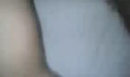 Büyük ıslak kedi olgun erotik video dudakları Bates ve boşalan ile anal
