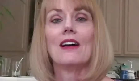 Genç anal döküm - Arianna ona hazır olgun erotik izle olsun