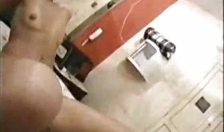 Sürtük teen Karmella Sutra twat bazı dick mature film erotik alır
