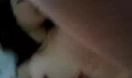 Sürtünme şık bir bayan erotik olgun kadın klitoris
