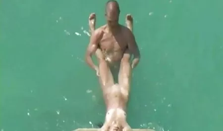 Azgın Lexi Bardot büyük bir mature erotik videolar horoz kıçını seviyor