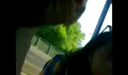 Büyük olgun kadın sex film popo Hatun bahçesine alay