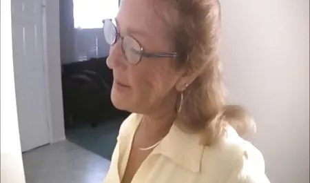 Savannah Frye handjob erotık mature